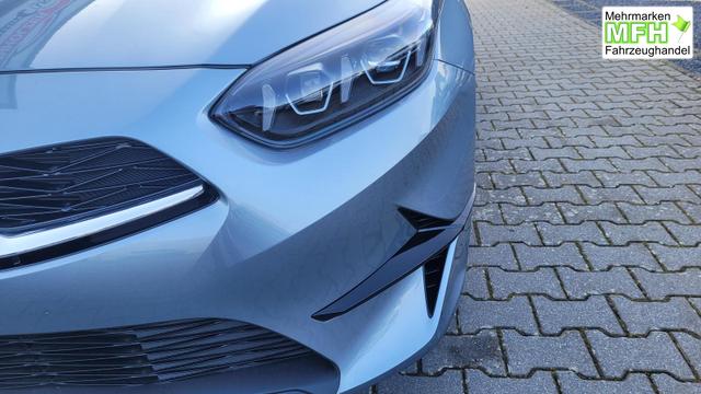 Kia Ceed Gold 1.5 *LED*Navi*Shzg*Lhzg*PDC*Cam*17Zoll* 