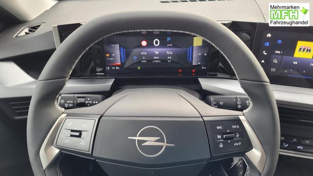 Opel Frontera Ultimate 1.2 107 kW Ultimate*LED*Navi*Shzg*BFS*PDC*Cam*17" 