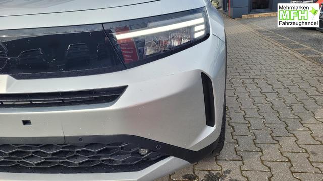 Opel Frontera Ultimate 1.2 107 kW Ultimate*LED*Navi*Shzg*BFS*PDC*Cam*17" 