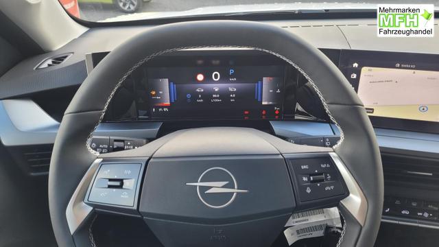 Opel Frontera Ultimate 1.2 107 kW Ultimate*LED*Navi*Shzg*BFS*PDC*Cam*17" 