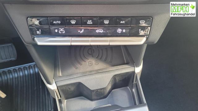 Opel Frontera Ultimate 1.2 107 kW Ultimate*LED*Navi*Shzg*BFS*PDC*Cam*17" 