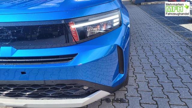 Opel Frontera Ultimate 1.2 107 kW Ultimate*LED*Navi*Shzg*BFS*PDC*Cam*17" 