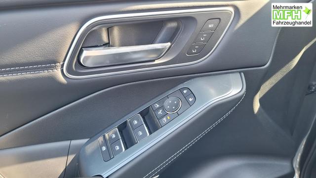 Nissan Qashqai Tekna 4x4 4x4*Navi*LED*PDach*Leder*Shzg*BFS* 