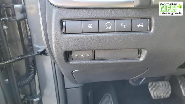 Nissan Qashqai Tekna 4x4 4x4*Navi*LED*PDach*Leder*Shzg*BFS* 
