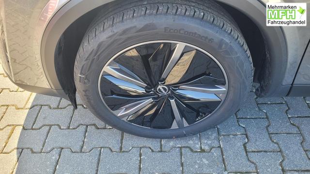 Nissan Qashqai Tekna 4x4 4x4*Navi*LED*PDach*Leder*Shzg*BFS* 