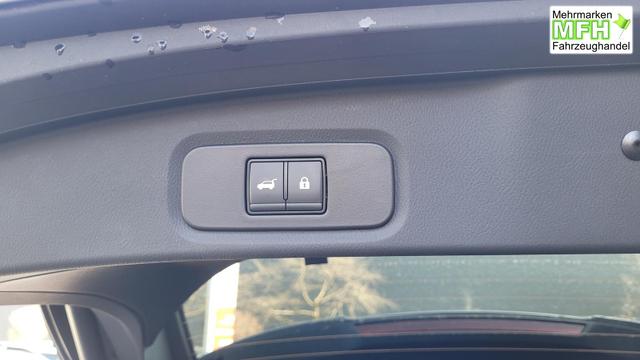 Nissan Qashqai Tekna 4x4 4x4*Navi*LED*PDach*Leder*Shzg*BFS* 