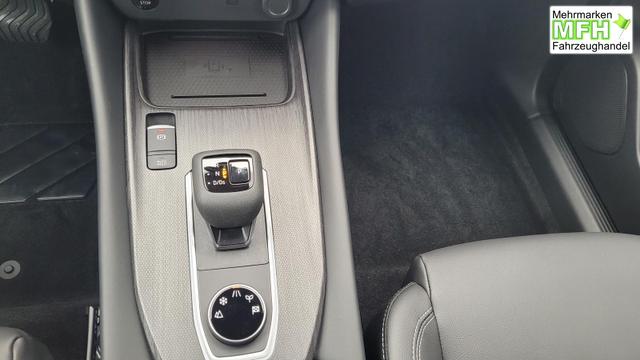 Nissan Qashqai Tekna 4x4 4x4*Navi*LED*PDach*Leder*Shzg*BFS* 