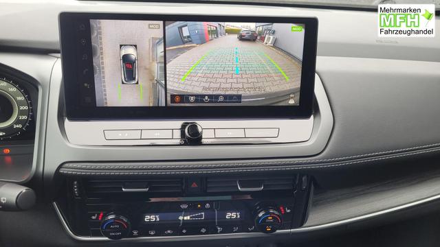Nissan Qashqai Tekna 4x4 4x4*Navi*LED*PDach*Leder*Shzg*BFS* 