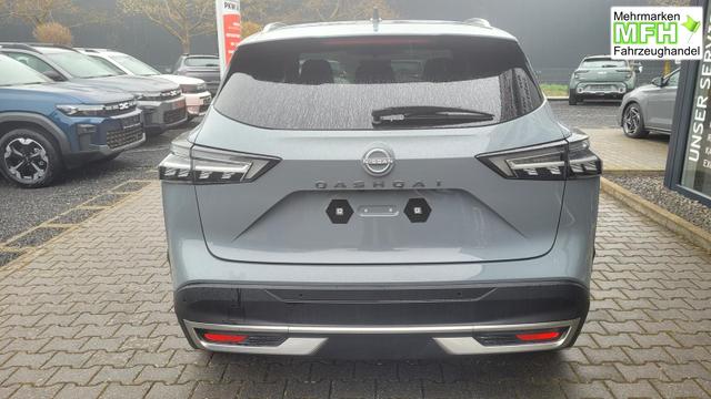 Nissan Qashqai Tekna 4x4 4x4*Navi*LED*PDach*Leder*Shzg*BFS* 