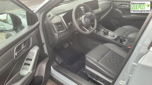 Nissan Qashqai Tekna 4x4 4x4*Navi*LED*PDach*Leder*Shzg*BFS* 