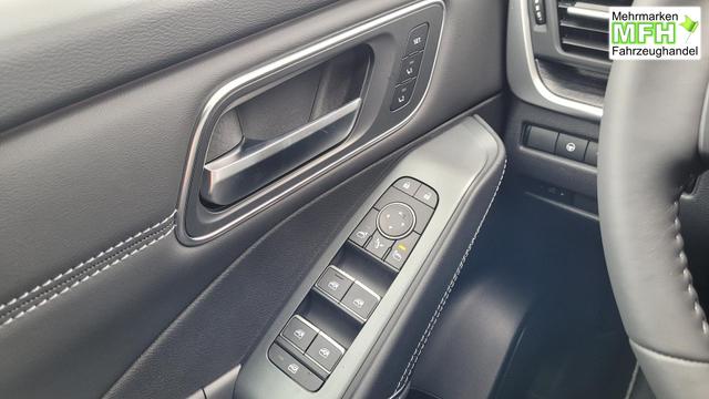 Nissan Qashqai Tekna 4x4 4x4*Navi*LED*PDach*Leder*Shzg*BFS* 