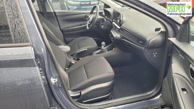 Hyundai i20 Family Family*Navi*Shzg*Lhzg*PDC*Cam*16Zoll*ACA* 