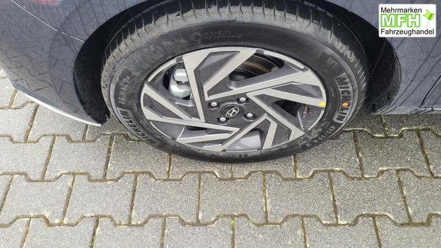 Hyundai i20 Family Family*Navi*Shzg*Lhzg*PDC*Cam*16Zoll*ACA* 