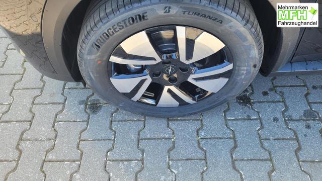 Opel Frontera Ultimate 1.2 107 kW Ultimate*7Sitze*LED*Navi*Shzg*PDC*Cam* 