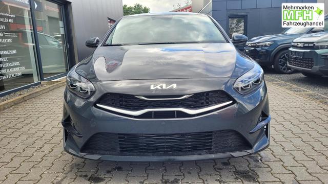 Kia Ceed Gold 1.5 AT*LED*Navi*Shzg*Lhzg*PDC*Cam*17Zoll* 