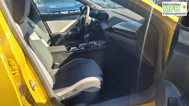 Opel Astra Edition Edition*LED*Navi*Shzg*Lhzg*PDC*Cam*17Zoll* 