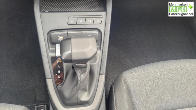 Kia Stonic Silver AT*Navi*Shzg*Lhzg*PDCv+h*Cam*16Zoll*LED 