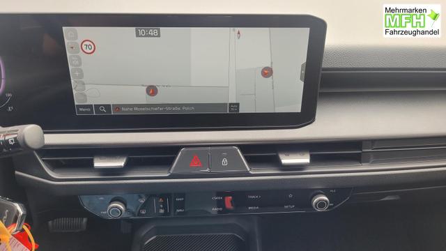 Kia Stonic Silver AT*Navi*Shzg*Lhzg*PDCv+h*Cam*16Zoll*LED 