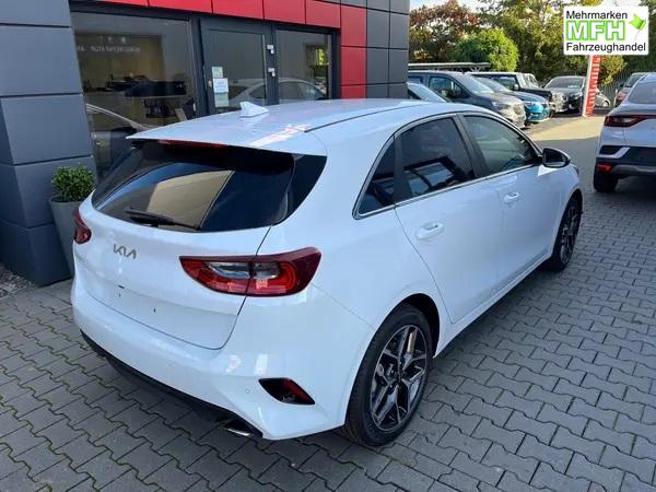 Kia Ceed Gold Gold*LED*Navi*Shzg*Lhzg*PDC*Cam*17Zoll* 