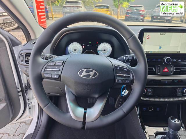 Hyundai i30 Family HB 1.6 GO*Navi*LED*Shzg*Lhzg*PDC*Cam*16Zoll* 