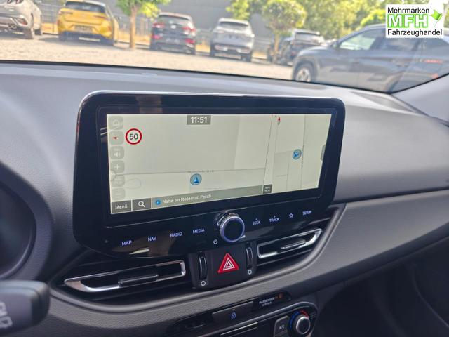 Hyundai i30 Family HB 1.6 GO*Navi*LED*Shzg*Lhzg*PDC*Cam*16Zoll* 
