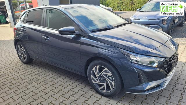 Hyundai i20 Family Family*Navi*Shzg*Lhzg*PDC*Cam*16Zoll*ACA* 