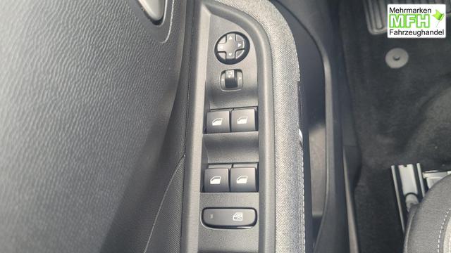 Opel Frontera Ultimate 1.2 107 kW Ultimate*7Sitze*LED*Navi*Shzg*PDC*Cam* 