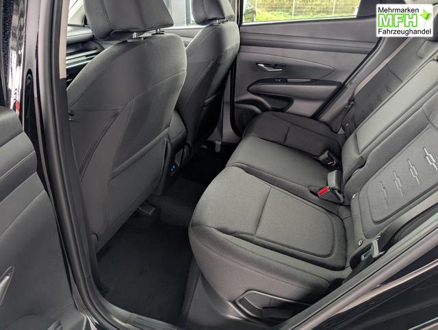 Hyundai TUCSON E-Motion 1.6 T-GDI 2WD / Panoramadach Sitz + Lenkradheizung LED Navi PDC V&H Kamera Alu 18" 