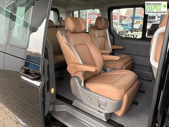 Hyundai Staria Luxury 1.6 T-GDi HEV 2WD 7-Sitzer / 360&deg; Kam. 4x Shz + Sitzbel&uuml;ftung Leder 