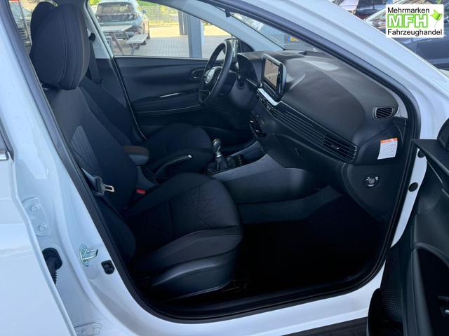 Hyundai BAYON Premium 1.0 T-GDI mHev / Bose Navi Keyless Klimaautom. LED Sitz & Lenkr.Heiz./ PDC V.&H. + Kamera 