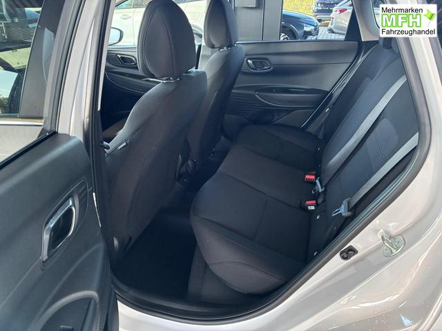 Hyundai BAYON Premium 1.2 MPI / Navi Sitz + Lenkradheizung R&uuml;ckfahrkamera Tempomat Klimaautomatik Alu 16" 