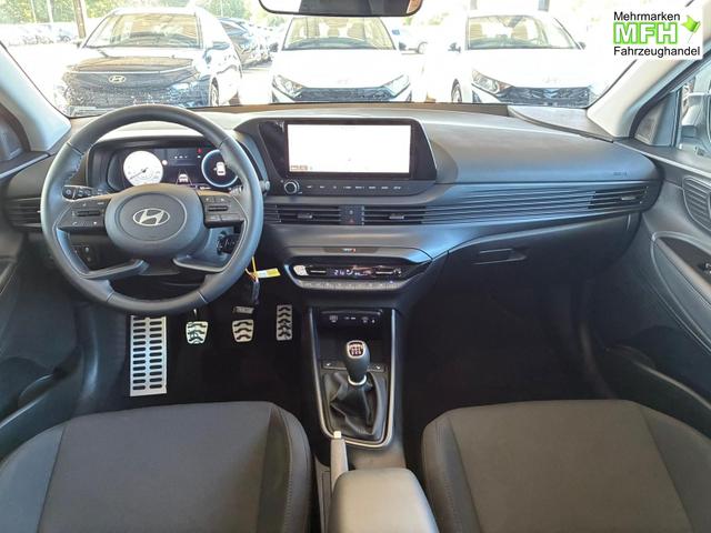 Hyundai BAYON Premium 1.2 MPI / Navi Sitz + Lenkradheizung R&uuml;ckfahrkamera Tempomat Klimaautomatik Alu 16" 
