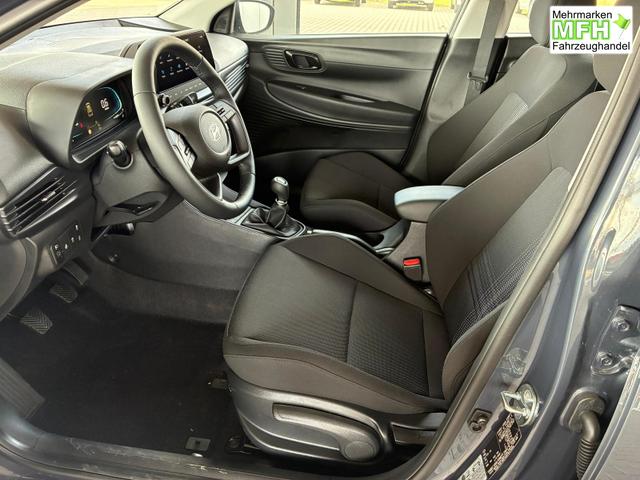 Hyundai BAYON Wave 1.2 MPI / Sitz & Lenkradheizung Navi R&uuml;ckfahrkamera Tempomat Alu 16" 