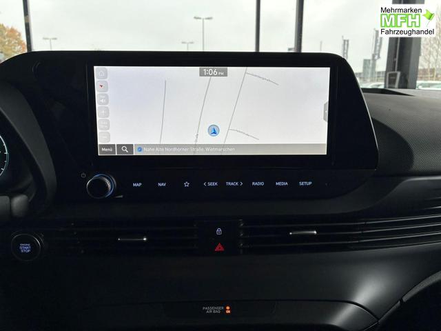 Hyundai BAYON Premium 1.0 T-GDI 100 PS 48V 7DCT / Keyless ACC Soundsystem BOSE Sitz + Lenkradheizung LED Navi PDC V&H Kamera Totwinkel Alu 16" 