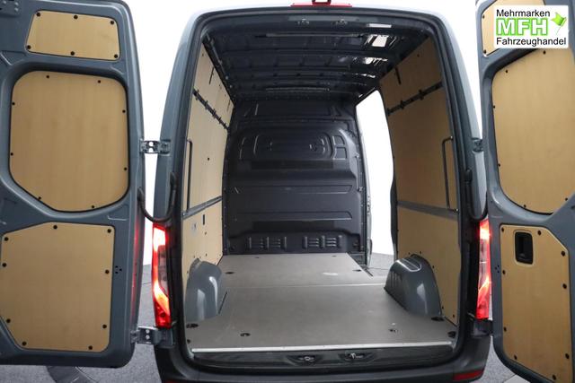 Mercedes-Benz 317 CDI Sprinter Standard HA 9G-TRONIC PRO L2H2 