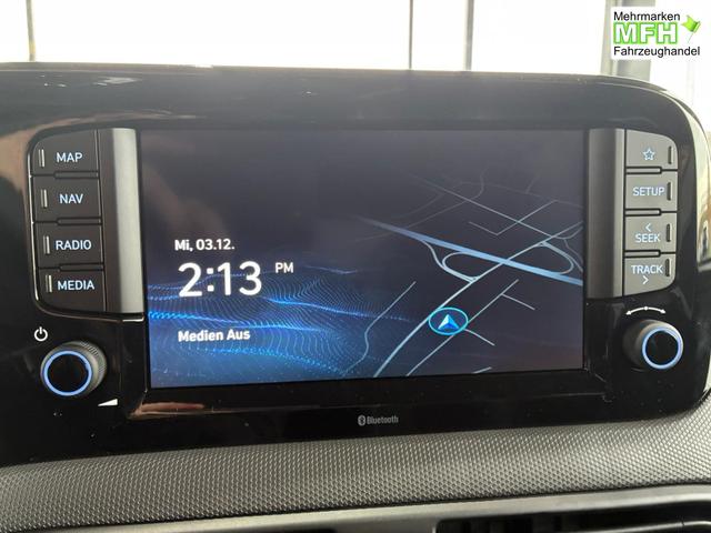 Hyundai i10 Premium 1.2 GDI Automatik / Sitz + Lenkradheizung Navi Klimaautomatik Alu 15'' 