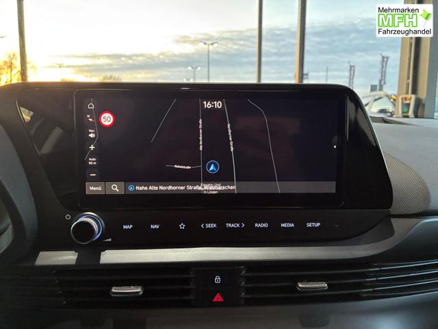 Hyundai BAYON 1.0 T-GDI DCT / Navi R&uuml;ckfahrkamera Tempomat Alu 16" 