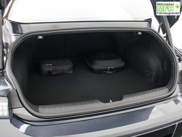 Hyundai IONIQ 6 77,4 kWh RWD / ACC LED Elekt. Heckklappe 2-Zonen Klimaaut. Alu 18" 