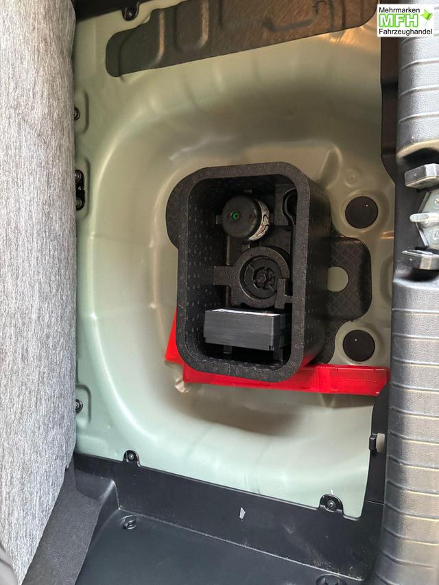 Hyundai i20 1.2 MPI N-Line / LED Tempomat Navi R&uuml;ckfahrkamera Alu 17" 