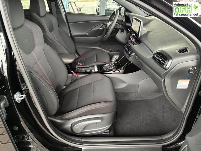Hyundai i30 N-Line Fastback DCT 1.5 T-GDI mHev / Navi ACC Sitz & Lenkradheizung LED Alu 18" 