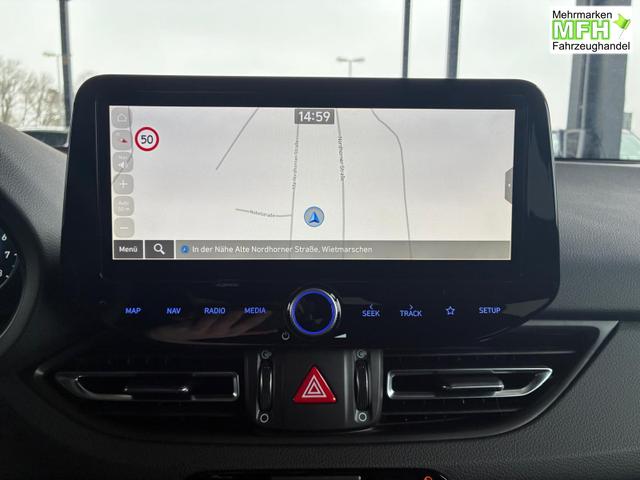 Hyundai i30 N-Line Fastback DCT 1.5 T-GDI mHev / Navi ACC Sitz & Lenkradheizung LED Alu 18" 