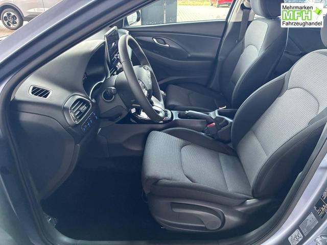 Hyundai i30 Kombi Comfort 1.5 T-GDI mHEV 140 PS 6MT / Navi LED PDC V&H.m.Kamera ALU16 