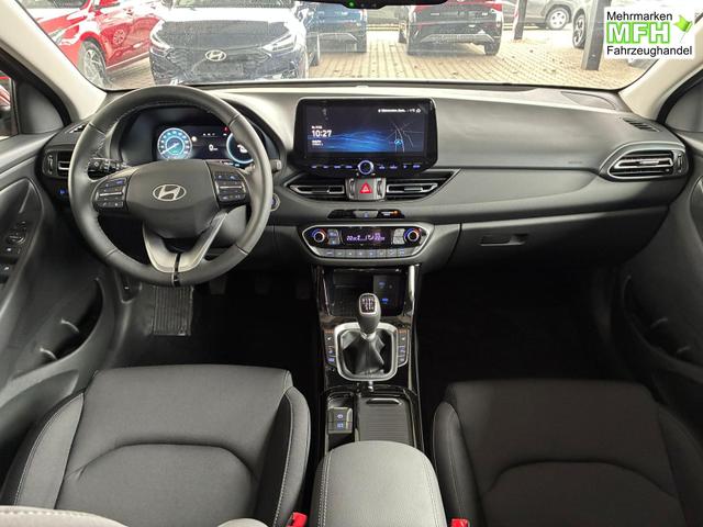 Hyundai i30 Kombi Style 1.5 T-GDI mHEV 140PS 6MT / PDC V.&H. m. Kamera Sitz + Lenkradheizung Keyless LED Alu 16 