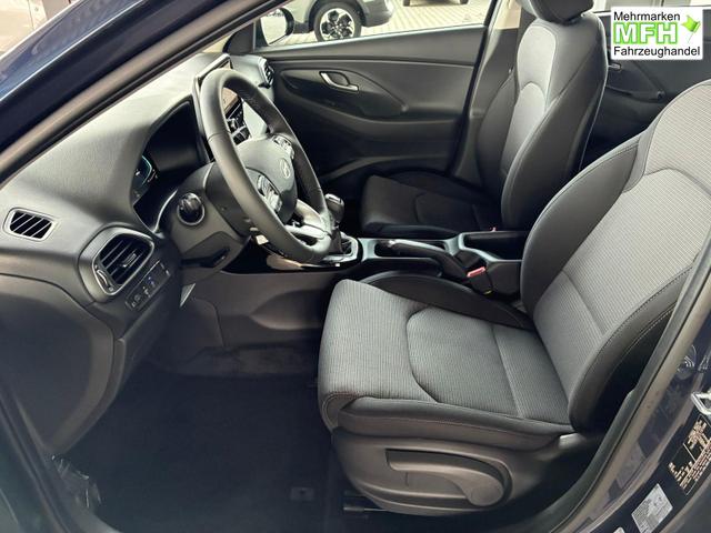 Hyundai i30 Kombi Comfort 1.0 GDI 100PS 6MT Navi / PDC V&H. m. Kamera LED Nebel 