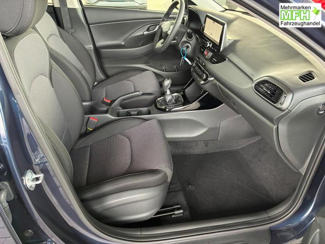 Hyundai i30 Kombi Comfort 1.0 GDI 100PS 6MT Navi / PDC V&H. m. Kamera LED Nebel 