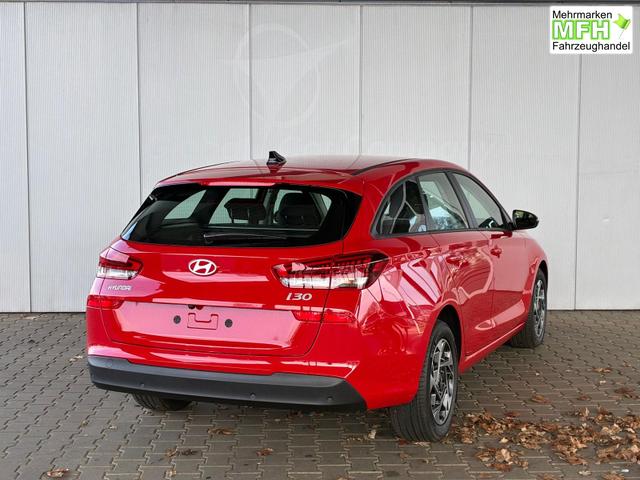 Hyundai i30 Kombi Style 1.5 T-GDI mHEV 140PS 6MT / PDC V. & H. m. Kamera LED Navi Alu 16 