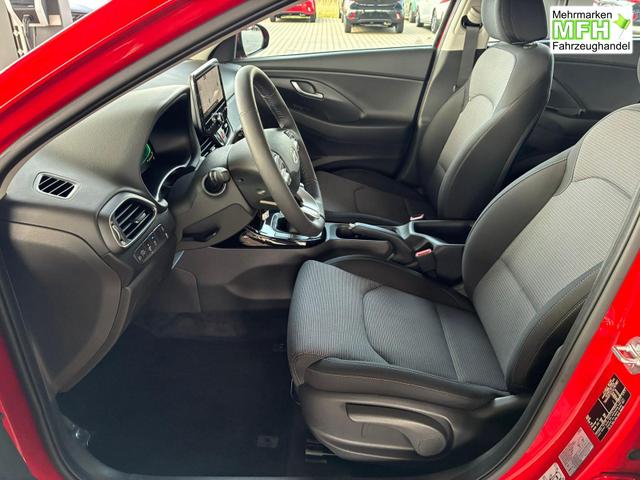 Hyundai i30 Kombi Style 1.5 T-GDI mHEV 140PS 6MT / PDC V. & H. m. Kamera LED Navi Alu 16 