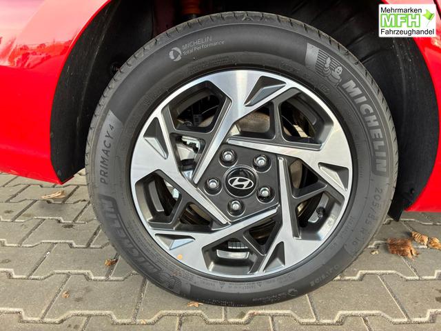 Hyundai i30 Kombi Style 1.5 T-GDI mHEV 140PS 6MT / PDC V. & H. m. Kamera LED Navi Alu 16 