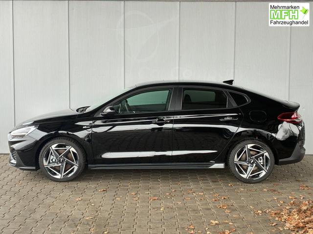 Hyundai i30 N-Line Fastback DCT 1.5 T-GDI mHev / Navi ACC Sitz & Lenkradheizung LED Alu 18" 