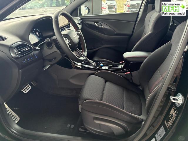 Hyundai i30 N-Line Fastback DCT 1.5 T-GDI mHev / Navi ACC Sitz & Lenkradheizung LED Alu 18" 
